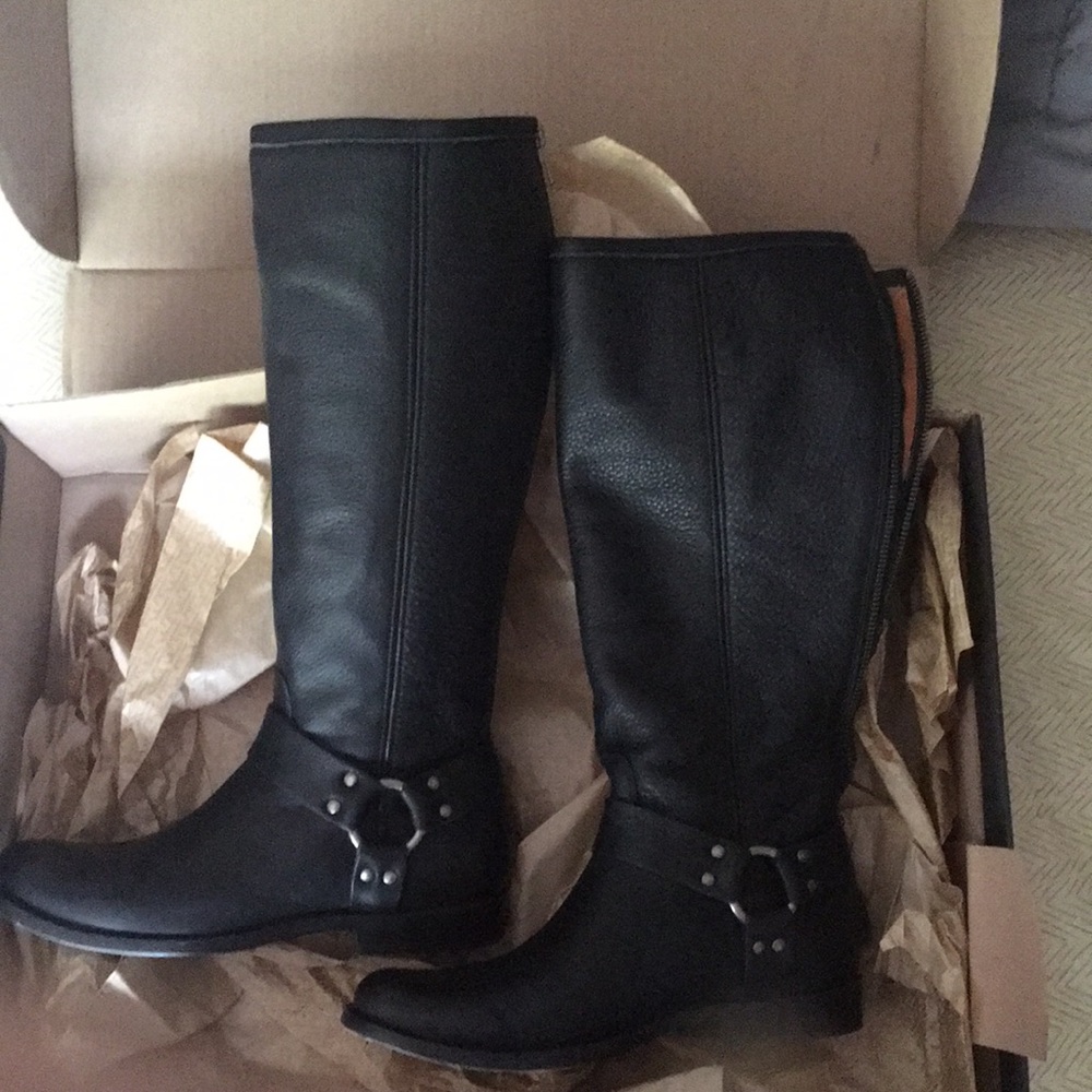 FRYE PHILLIP HARNESS BOOT TALL 7.5